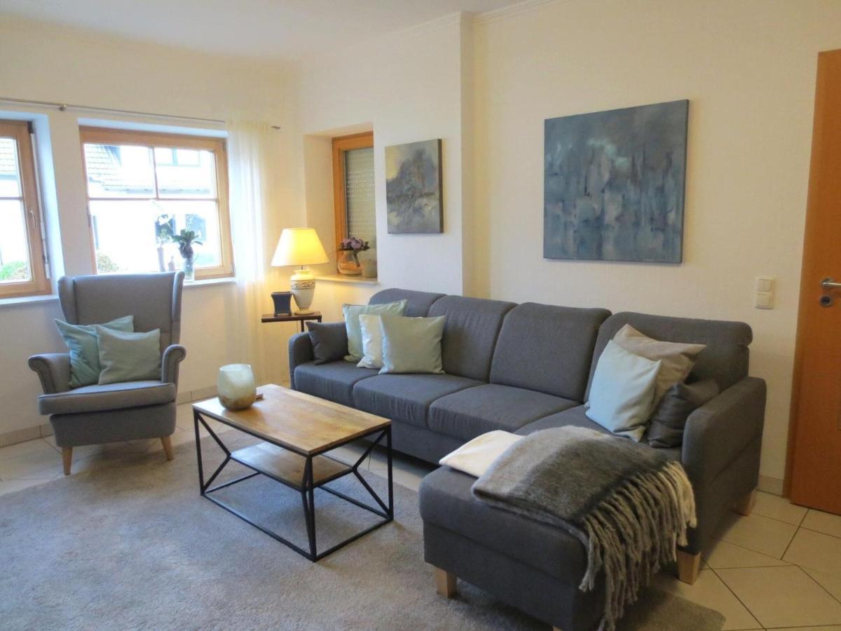 Holiday Flat With Idyllic Garden In Daun Exteriér fotografie